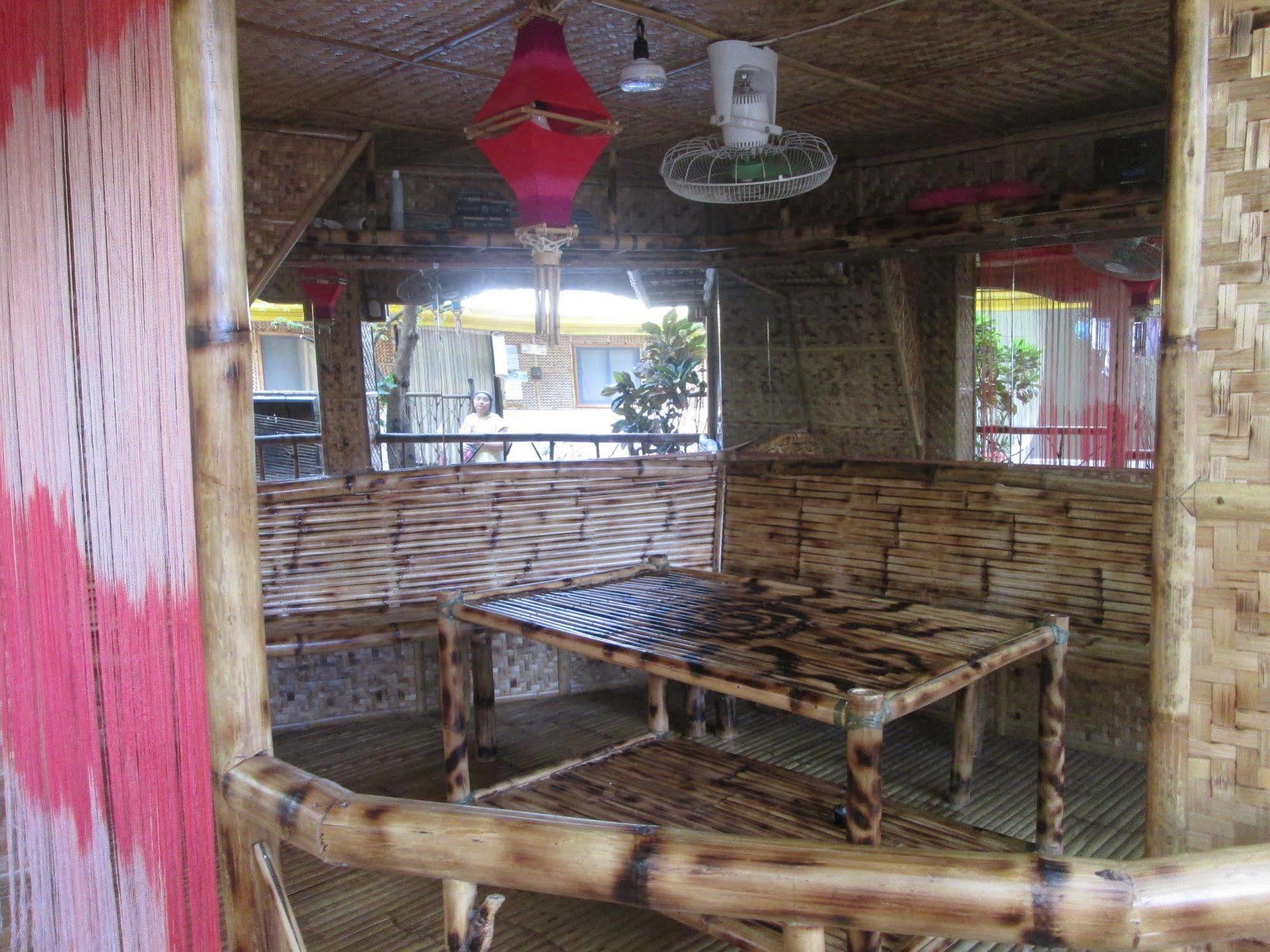 Guest house Bambooze Hauz *